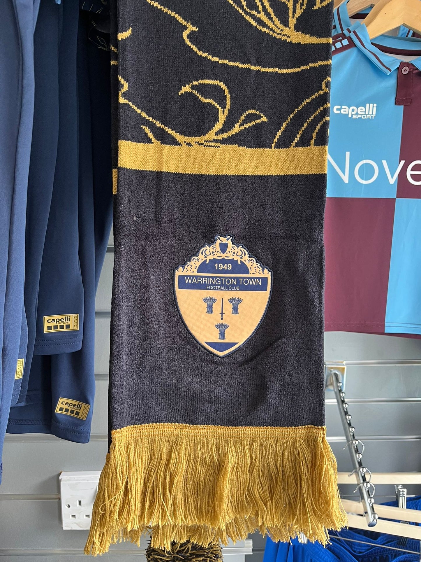 2025/26 Away Range Scarf